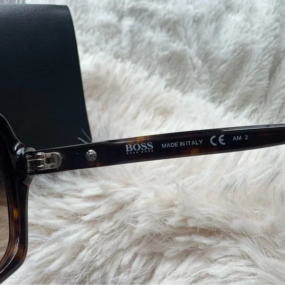 Hugo Boss Tortoise Shell Glasses - Picture 2 of 5